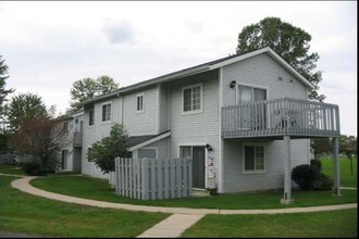 Orchard Park Farms in Wakarusa, IN - Foto de edificio - Building Photo