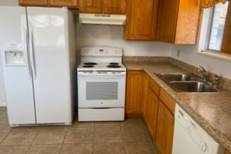 246 S Cherry Hill Dr in Pleasant Grove, UT - Building Photo - Building Photo