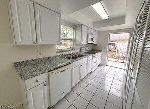 3747 SW Santa Barbara Pl in Cape Coral, FL - Building Photo - Building Photo