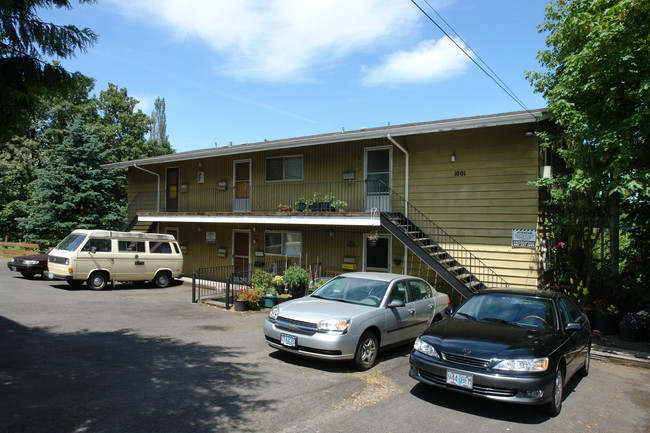 vista views apartments in Portland, OR - Foto de edificio - Building Photo