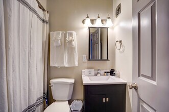 9407 W Adler St in Milwaukee, WI - Building Photo - Building Photo