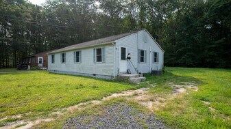 45 Story St in Plumsted, NJ - Building Photo