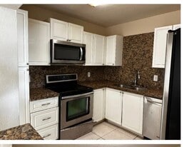 10859 NW 45th St in Coral Springs, FL - Building Photo