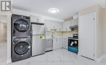 98 Peel St in Barrie, ON - Building Photo - Building Photo