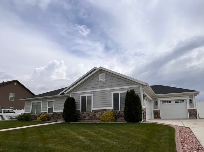 611 W 650 S in Springville, UT - Building Photo - Building Photo