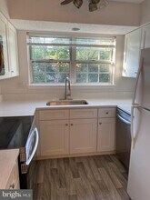 12106 Greenway Ct in Fairfax, VA - Building Photo - Building Photo