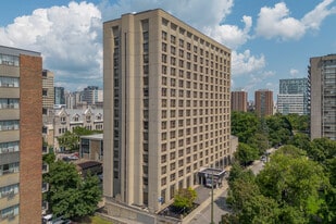 1Eleven in Ottawa, ON - Building Photo