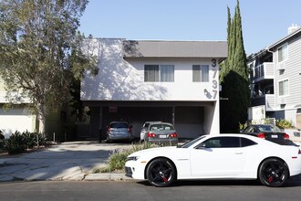 Vinton Apartments in Los Angeles, CA - Building Photo - Building Photo