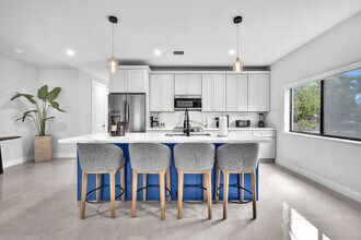 2951 NW 13th St in Miami, FL - Building Photo - Building Photo