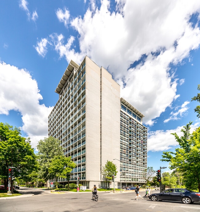 Château Maisonneuve in Westmount, QC - Building Photo - Building Photo