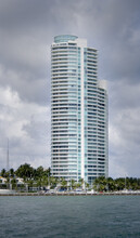 Murano at Portofino in Miami Beach, FL - Building Photo - Building Photo