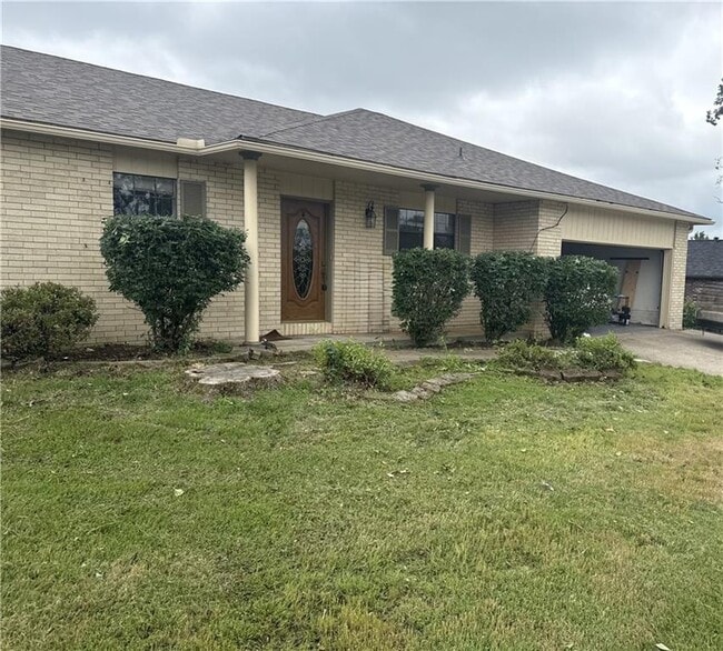property at 2604 W Dogwood St