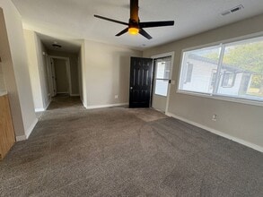 317 E Deer Creek Dr in Rose Hill, KS - Building Photo - Building Photo