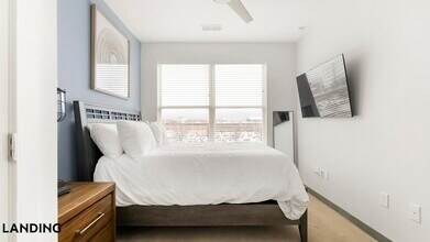 302 13th St S, Unit 318 in Birmingham, AL - Foto de edificio - Building Photo