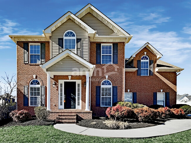 property at 3323 Grassy Pointe Ln