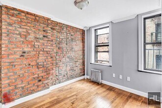 MULBERRY ST., Unit 2F in New York, NY - Foto de edificio - Building Photo