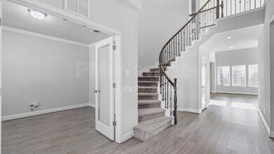 2310 Olive Wy in San Antonio, TX - Building Photo - Building Photo