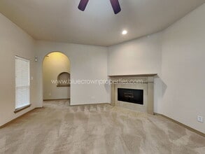 2172 Liriope Ln in Waxahachie, TX - Building Photo - Building Photo