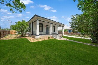 247 Princeton Ave, Unit 201 in San Antonio, TX - Building Photo - Building Photo