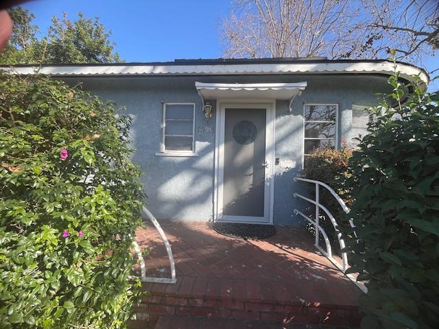 10913 Moorpark St, Unit 1 - Front in North Hollywood, CA - Foto de edificio