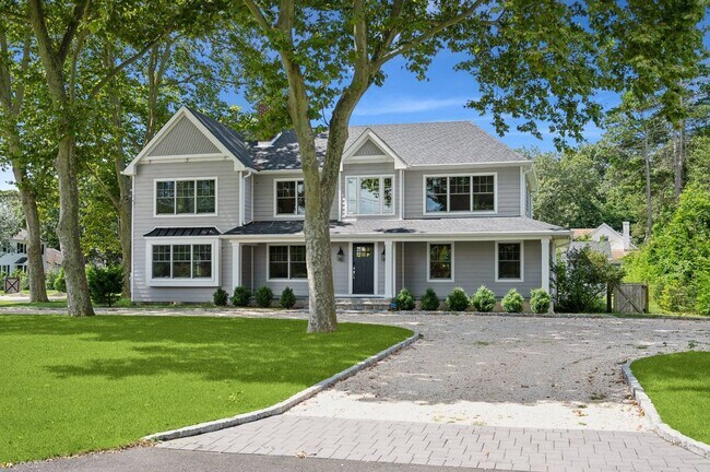 24 Indian Run in East Quogue, NY - Building Photo - Building Photo