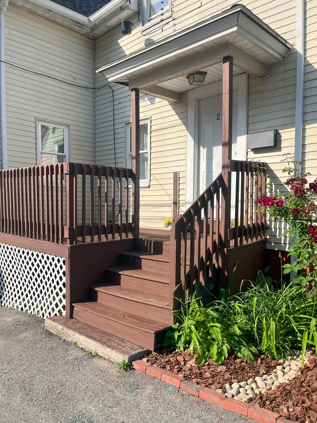 213 Brown St, Unit 1st Floor Apt