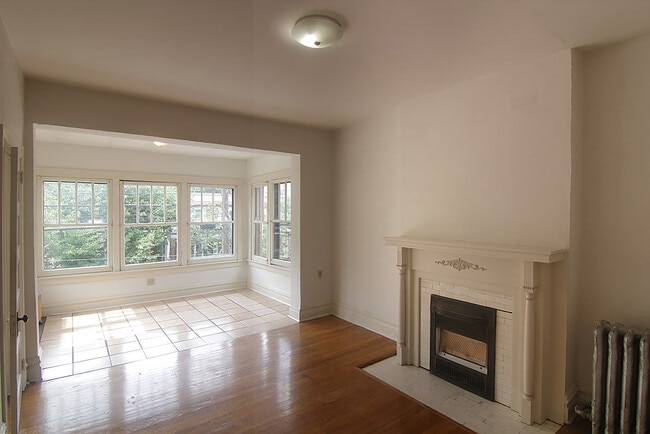 434 Biddle Ave, Unit 2 in Pittsburgh, PA - Building Photo - Building Photo