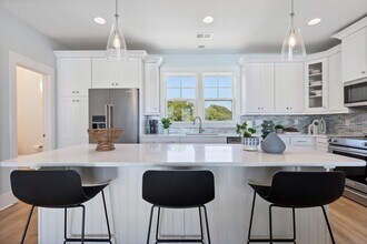 1038 Fort Fisher Blvd S in Kure Beach, NC - Building Photo - Building Photo