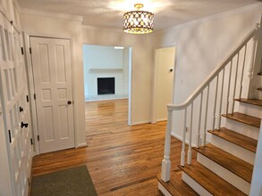 5501 Valley Brook Rd SE in Mableton, GA - Building Photo - Building Photo