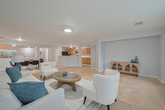 property at 2123 Gable Hollow Ln