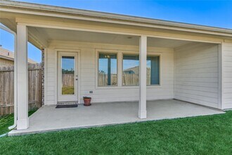 13959 Leigh Lake Ln in Shenandoah, TX - Building Photo - Building Photo