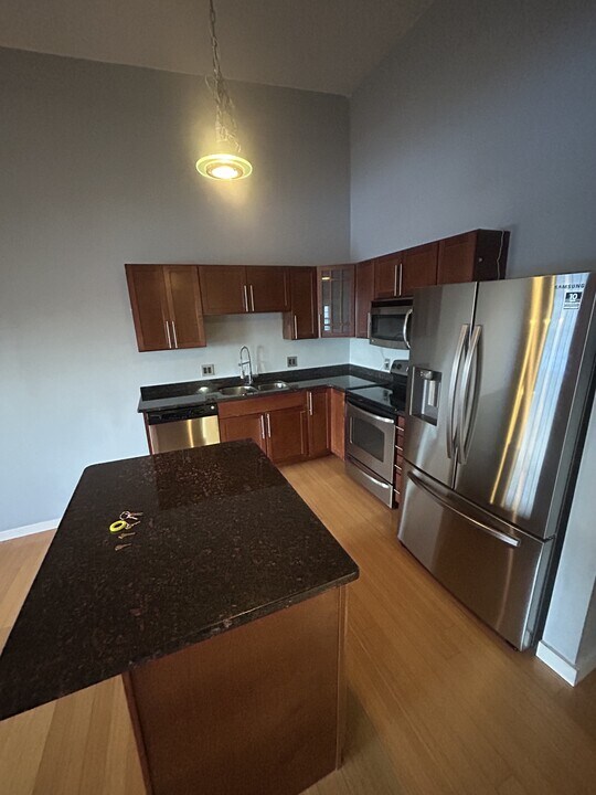 1511 Main St in Worcester, MA - Building Photo