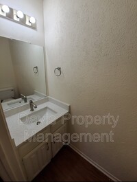 333 Melrose Dr photo'