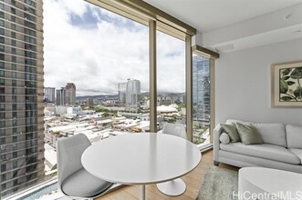 1001 Queen St in Honolulu, HI - Building Photo - Building Photo