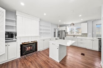 11731 S Bell Ave in Chicago, IL - Building Photo - Building Photo