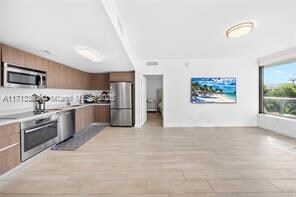 1600 SW 1st Ave, Unit # 614 in Miami, FL - Building Photo - Building Photo