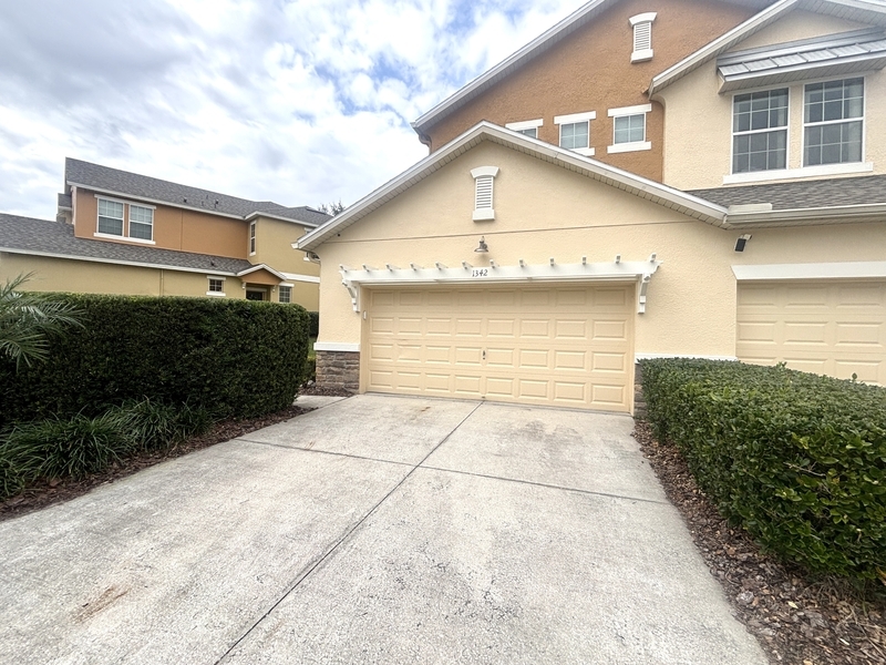 1342 Glenleigh Dr in Ocoee, FL - Building Photo