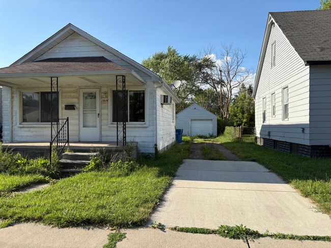 7535 Toepfer Rd in Warren, MI - Building Photo - Building Photo
