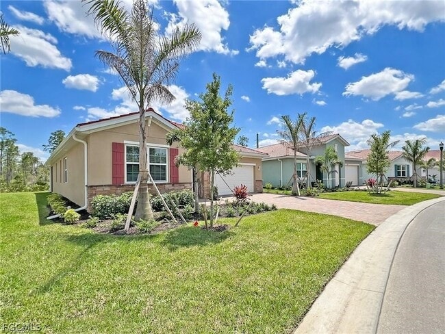 3804 Crosswater Dr in North Fort Myers, FL - Foto de edificio - Building Photo