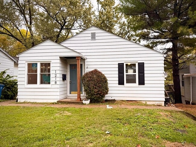 1218 Ridge Ave in Collinsville, IL - Building Photo - Building Photo