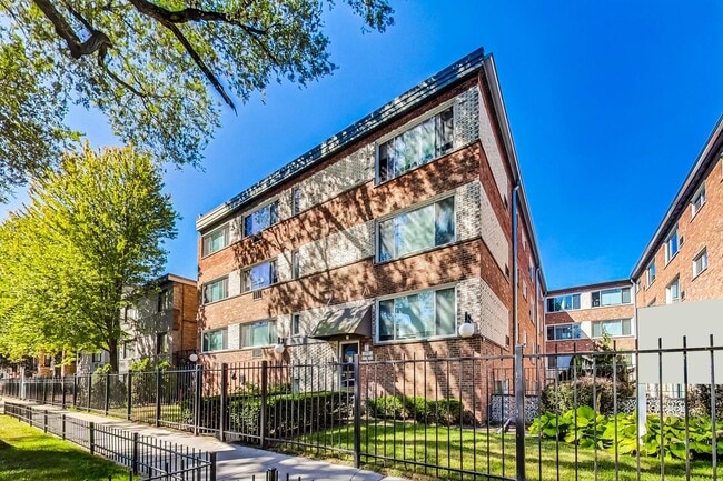 property at 6002 N Winthrop Ave