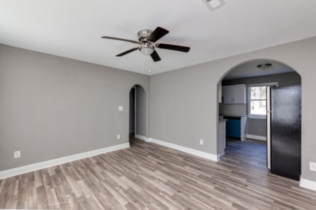 10544 Abilene Rd in Jacksonville, FL - Building Photo - Building Photo