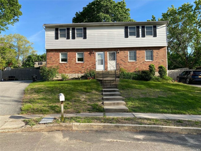 property at 22 Van Wicklen Ct