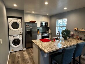 4837 Gardena Ave in San Diego, CA - Building Photo - Building Photo