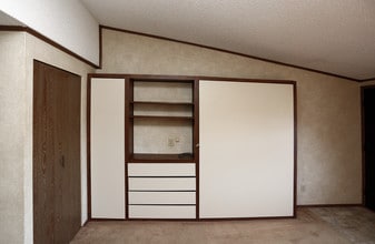 Brunswick Apartments in Danville, IL - Foto de edificio - Interior Photo