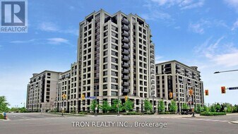 89 S Town Centre Blvd in Markham, ON - Building Photo