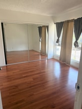 11820 Hart St in Los Angeles, CA - Building Photo - Building Photo