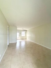 2730 Taylor St in Hollywood, FL - Building Photo - Building Photo