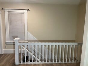 684 Bennett St, Unit 2 in Luzerne, PA - Foto de edificio - Building Photo