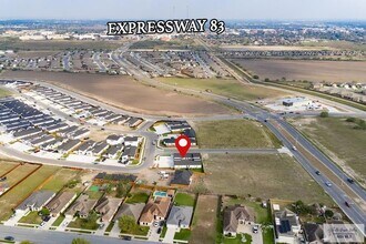 3604 Hidalgo Cir in Brownsville, TX - Building Photo - Building Photo